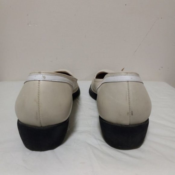 Salvatore Ferragamo Leather Slip On Almond Toe Shoes Cream Women's Size 8.5 4A - Picture 6 of 16